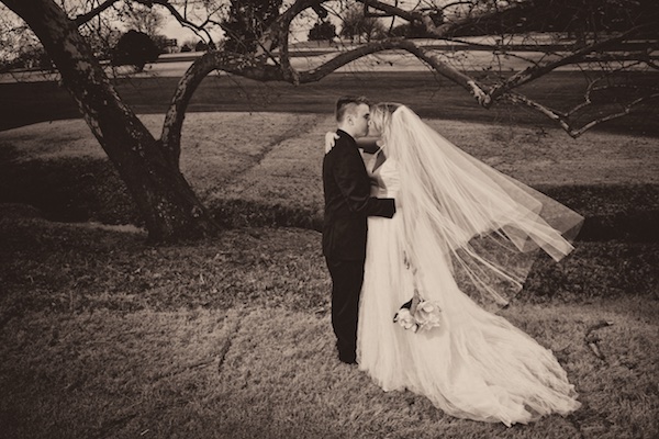 photo of bride and groom hard rock golf course 