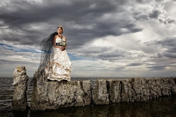 photo of bride at salton sea